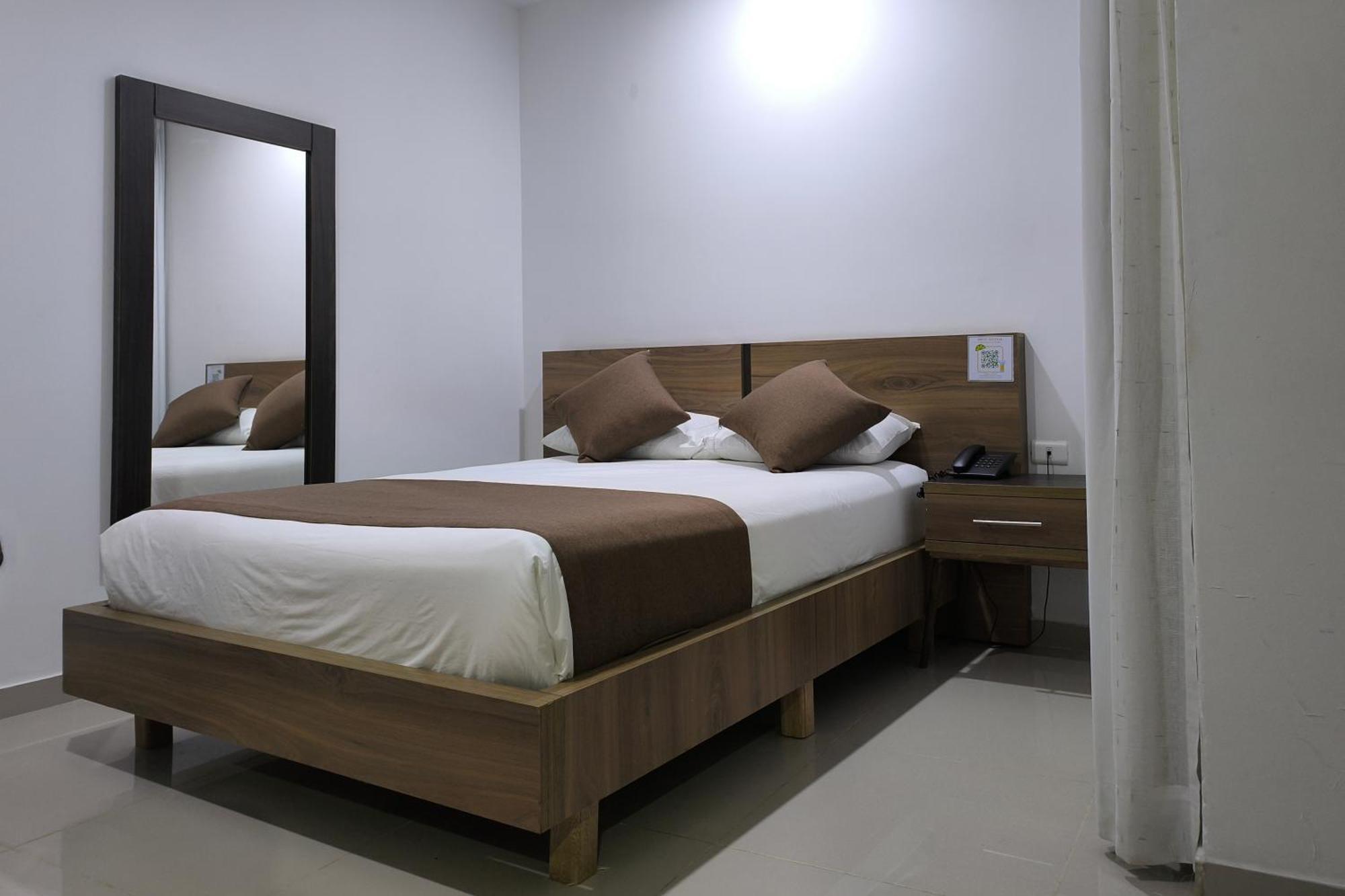 Hotel Quarta Avenida Montería エクステリア 写真