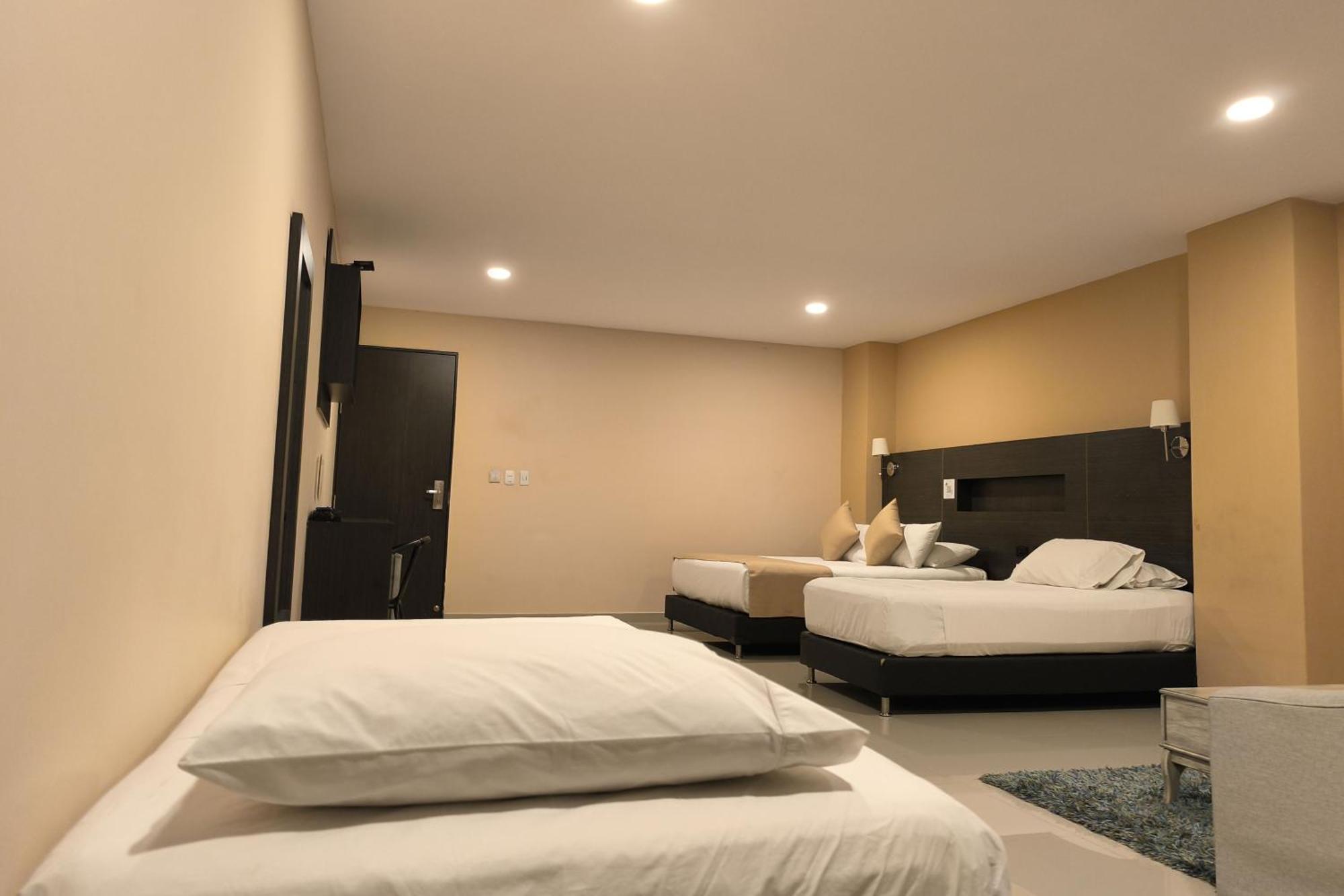 Hotel Quarta Avenida Montería エクステリア 写真